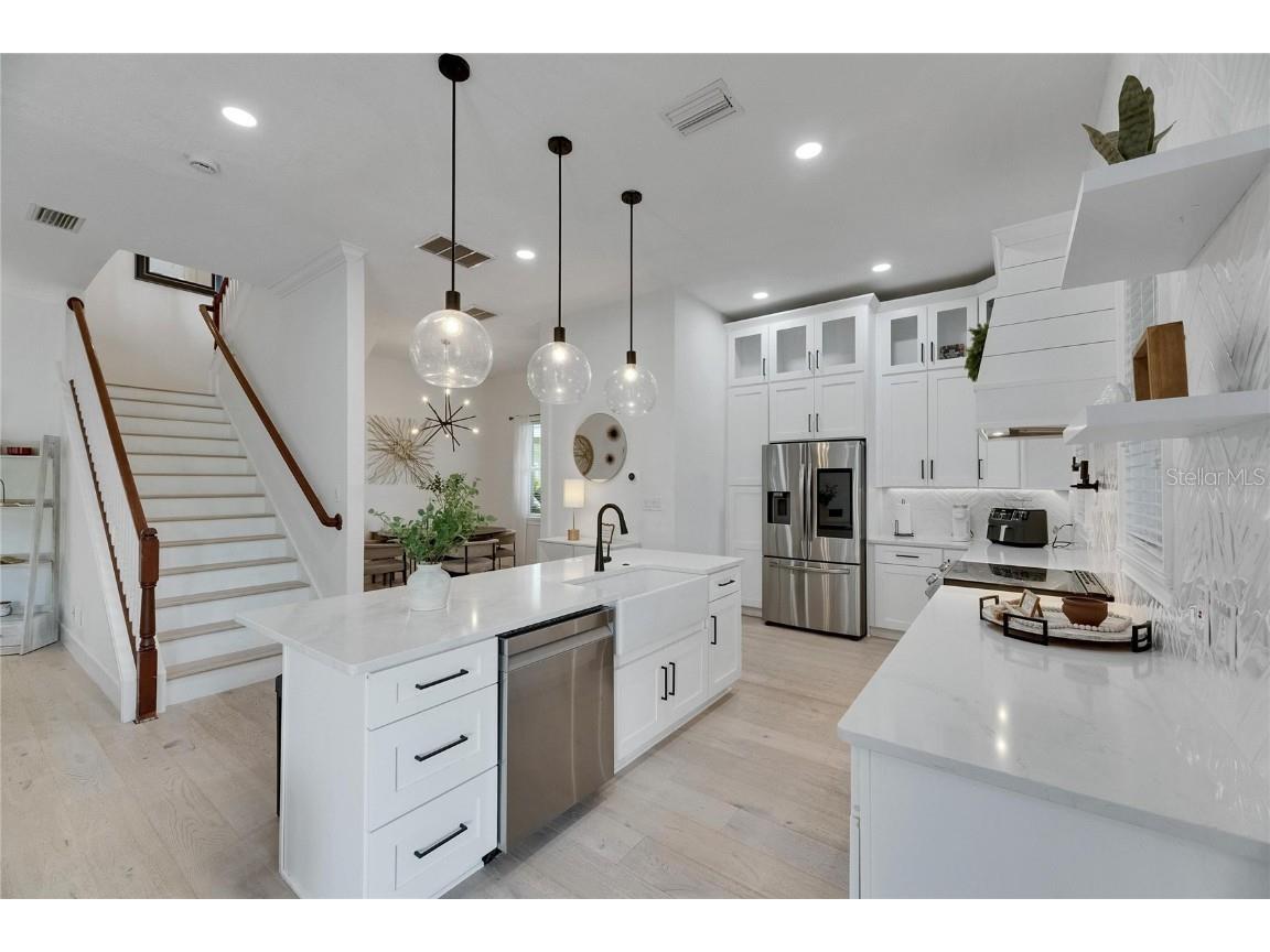 6512 Simone Shores Circle Apollo Beach FL 33572 - ST CRUEX CANAL TB8393675 image5