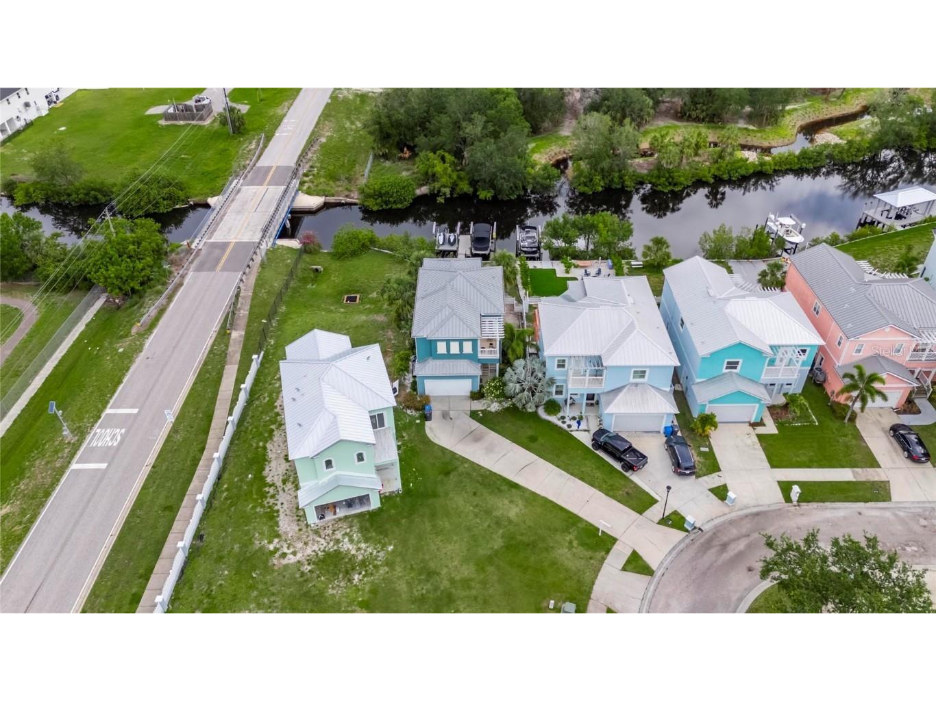 6512 Simone Shores Circle Apollo Beach FL 33572 - ST CRUEX CANAL TB8393675 image76