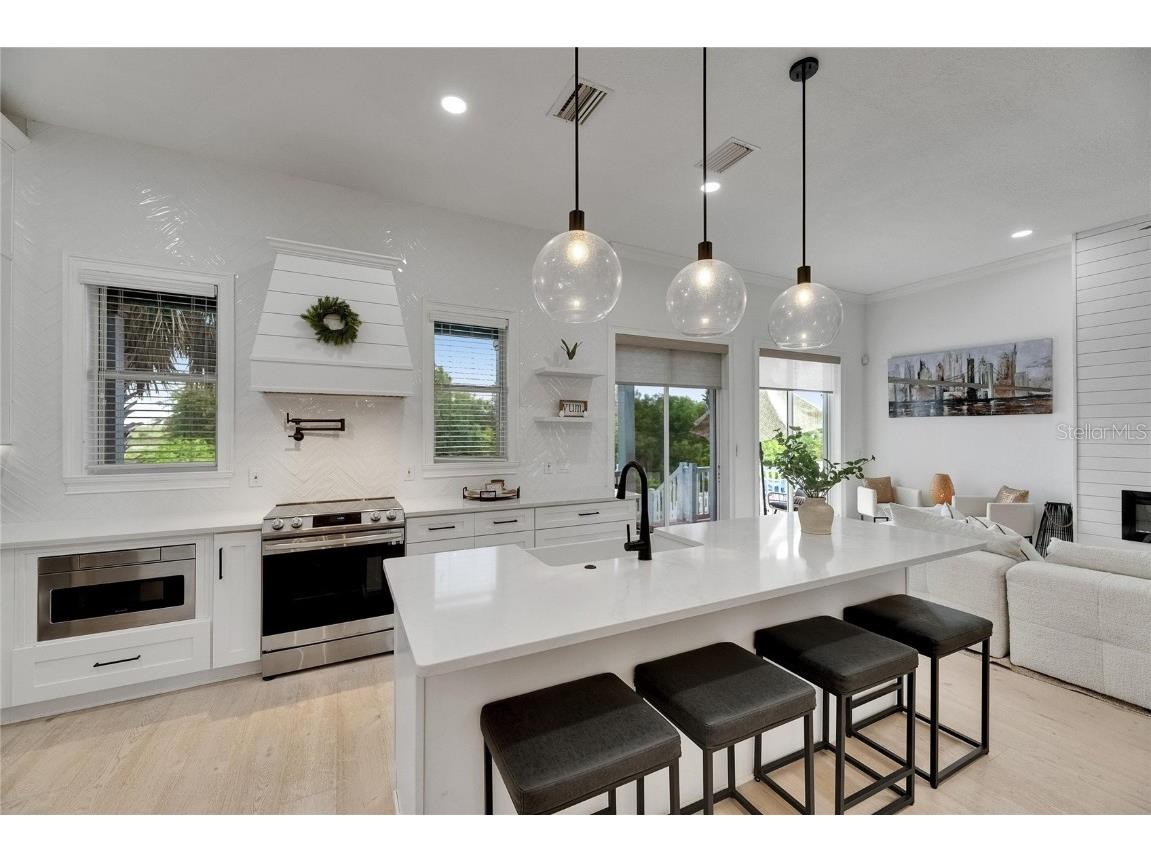 6512 Simone Shores Circle Apollo Beach FL 33572 - ST. CRUEX CANAL TB8447052 image15