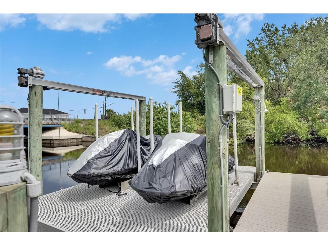 6512 Simone Shores Circle Apollo Beach FL 33572 - ST. CRUEX CANAL TB8447052 image3