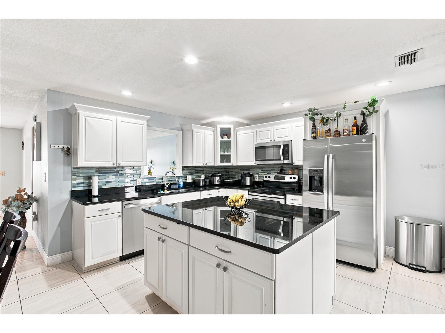 6513 N Manhattan Avenue Tampa FL 33614 TB8532926 image8