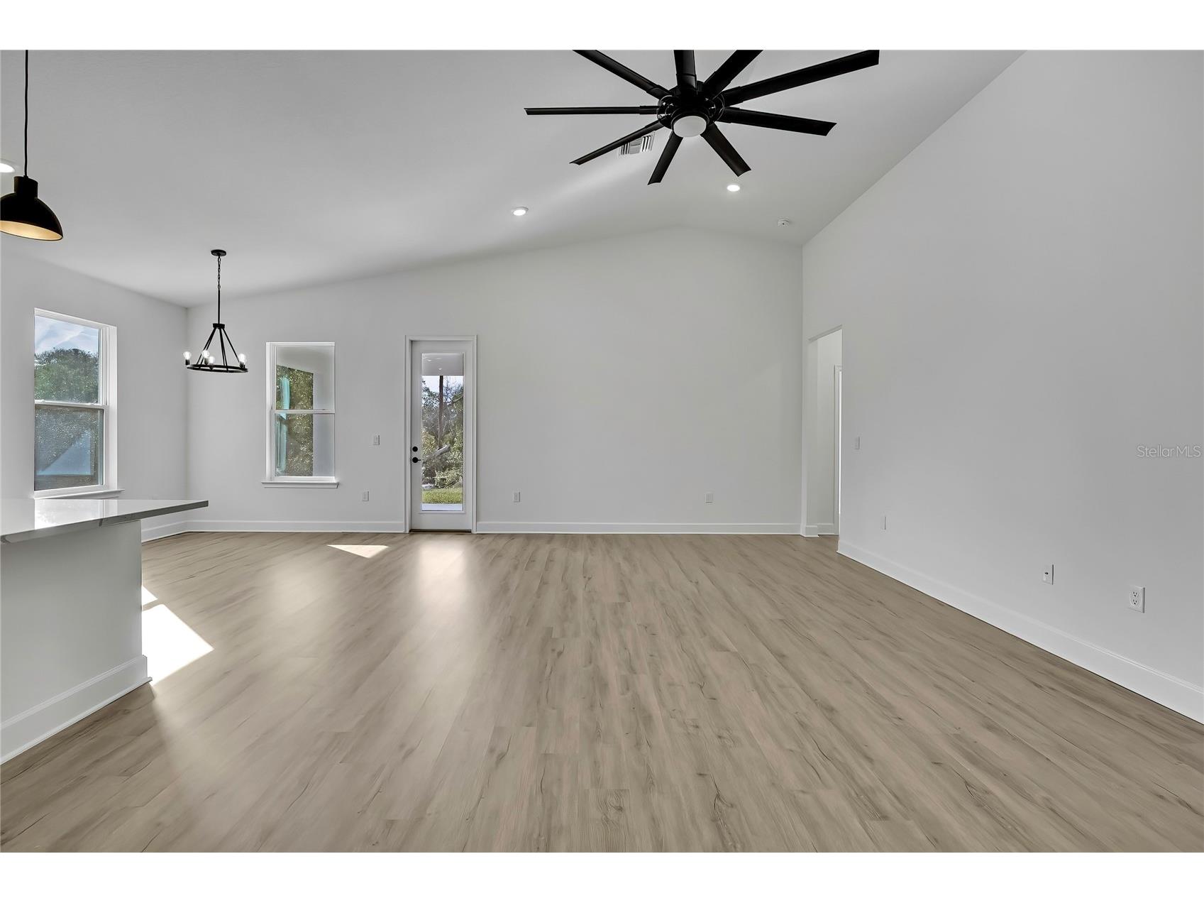 6513 Owl Road Weeki Wachee FL 34613 O6374002 image9