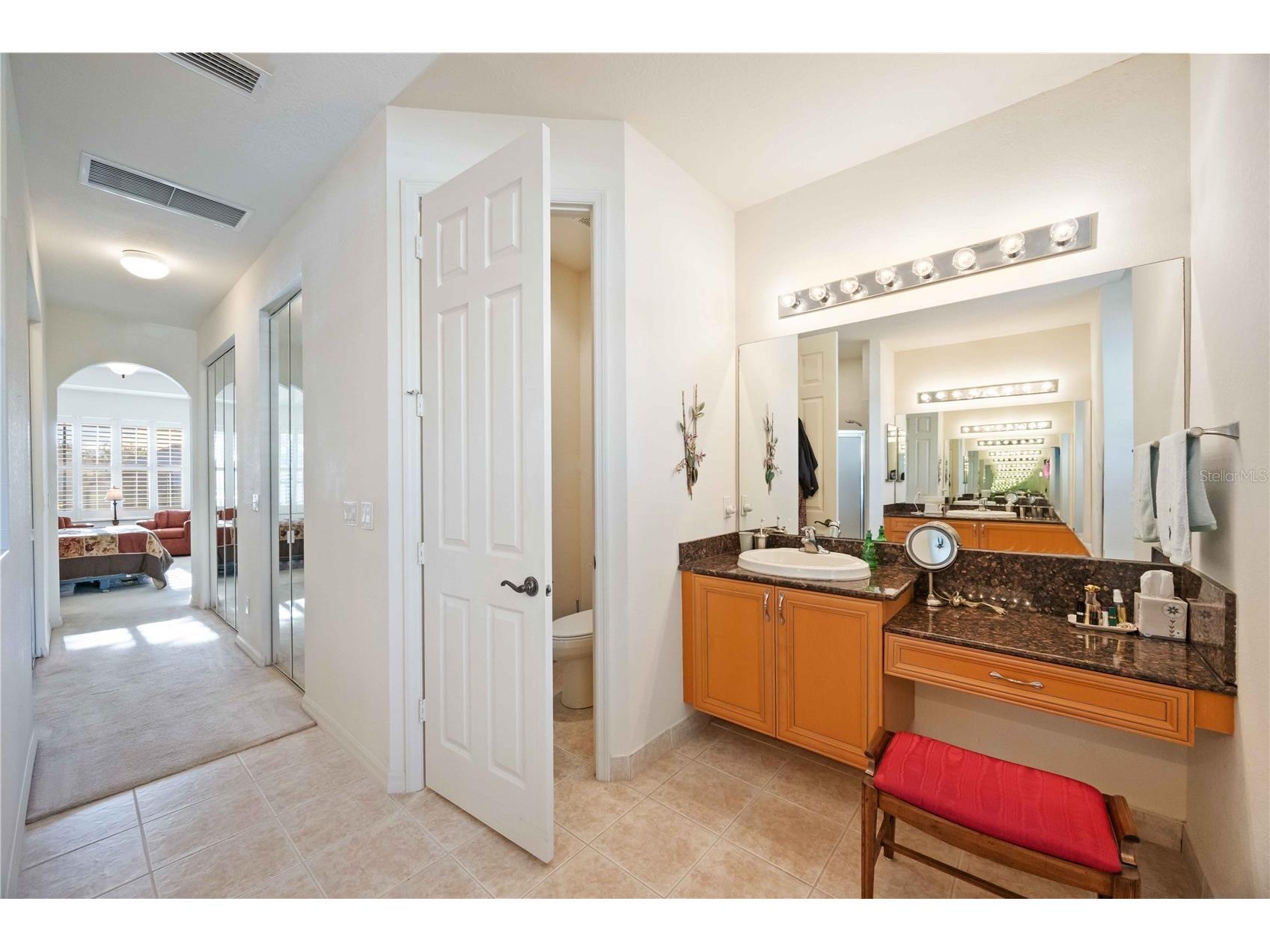 6514 41st Court E Sarasota FL 34243 A4676421 image11