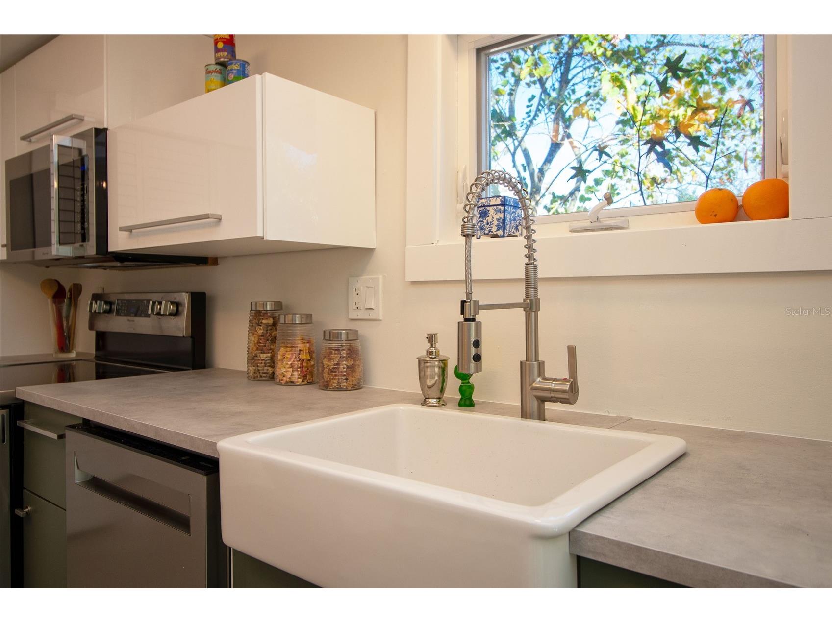 6515 30th Street N Saint Petersburg FL 33702 TB8473755 image12