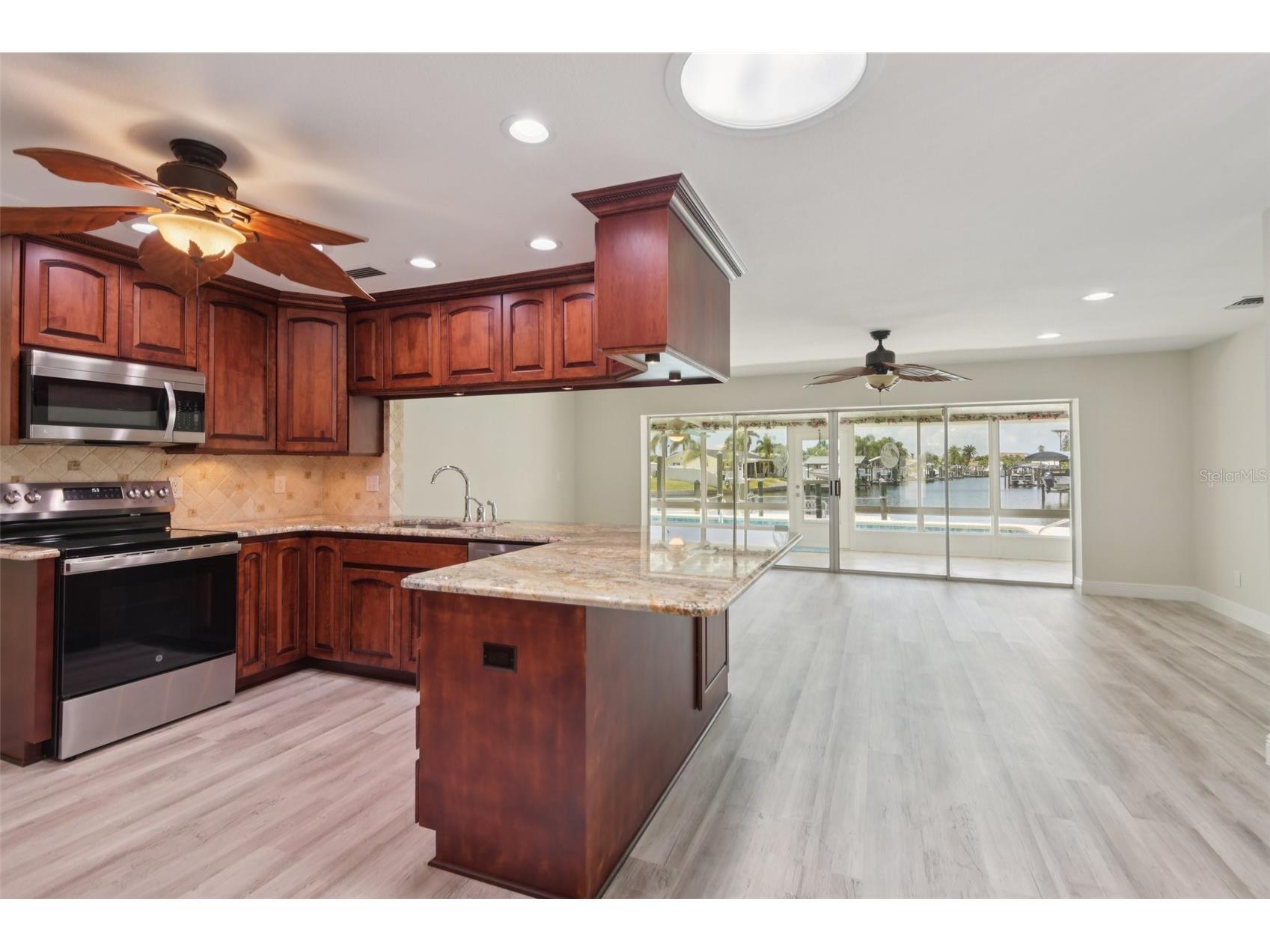 6516 Bimini Court Apollo Beach FL 33572 TB8414429 image11