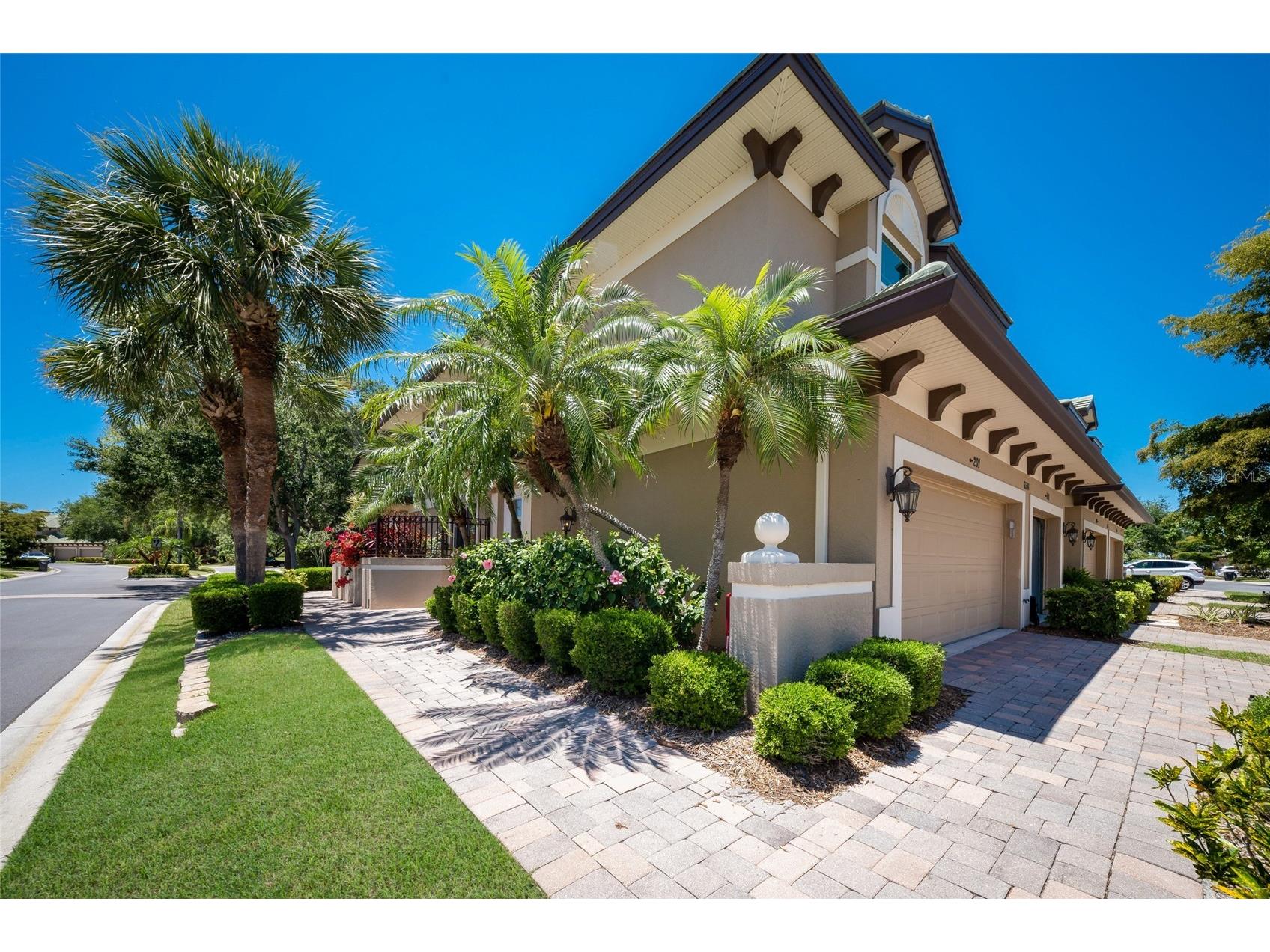 6516 Moorings Point Circle #201 Lakewood Ranch FL 34202 - 168 ACRE LAKE UIHLEIN A4692493 image1