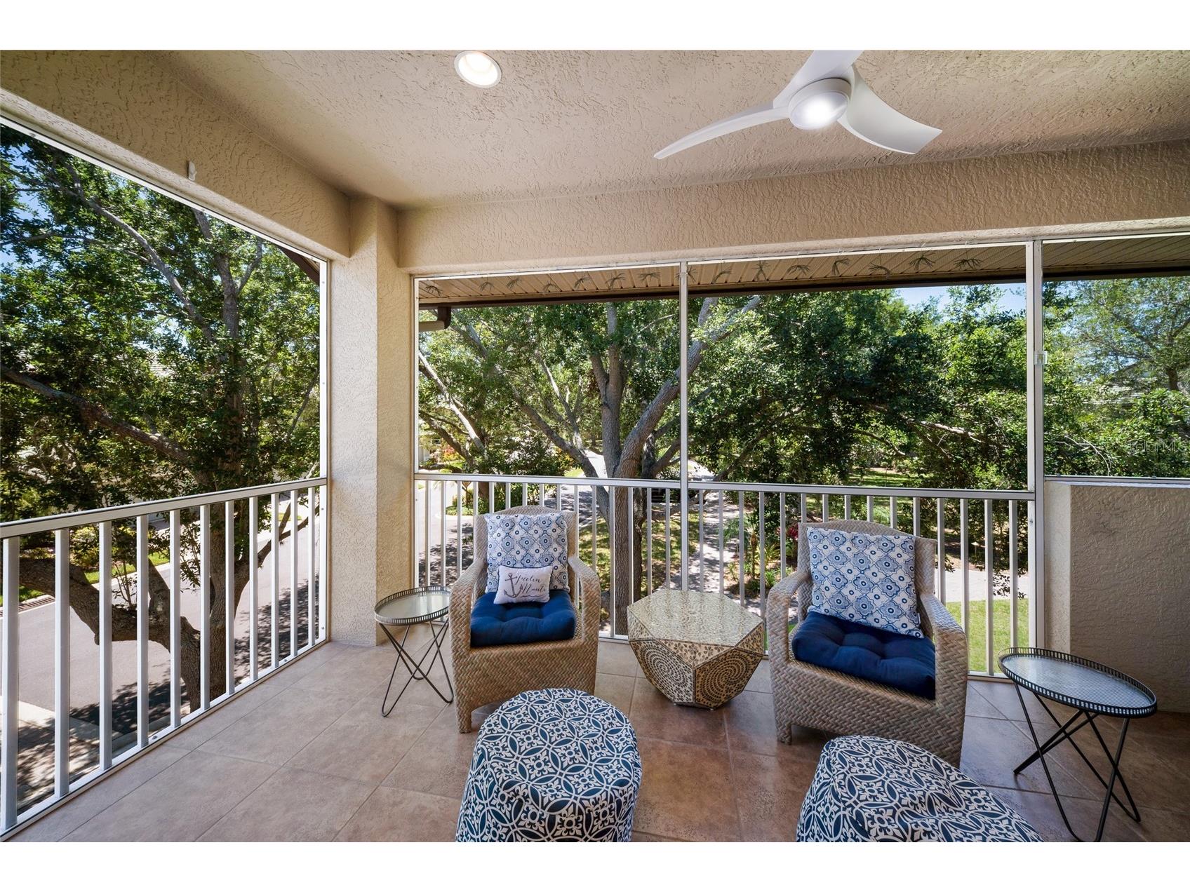 6516 Moorings Point Circle #201 Lakewood Ranch FL 34202 - 168 ACRE LAKE UIHLEIN A4692493 image3