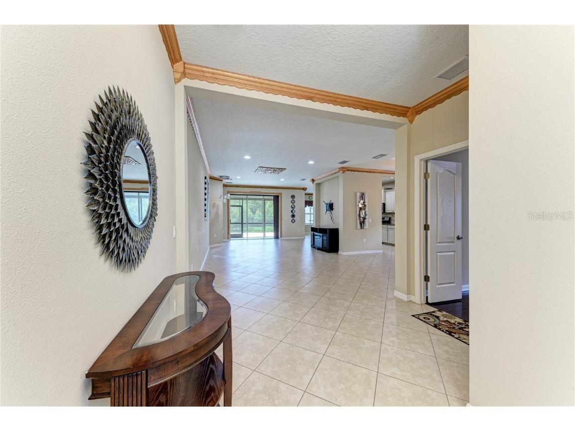 6516 Palm Leaf Court Sarasota FL 34243 A4655967 image5