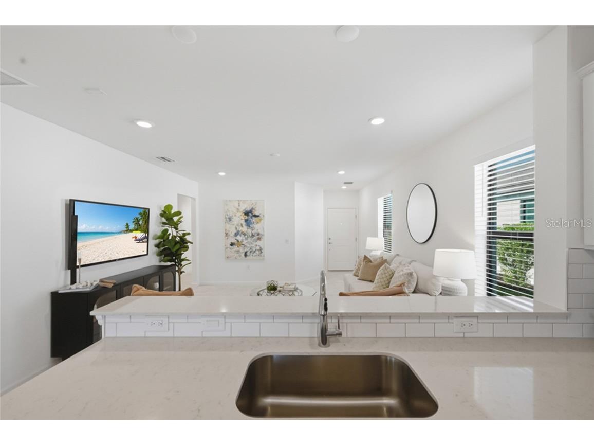 6516 Silverstar Drive Sarasota FL 34240 A4672141 image10