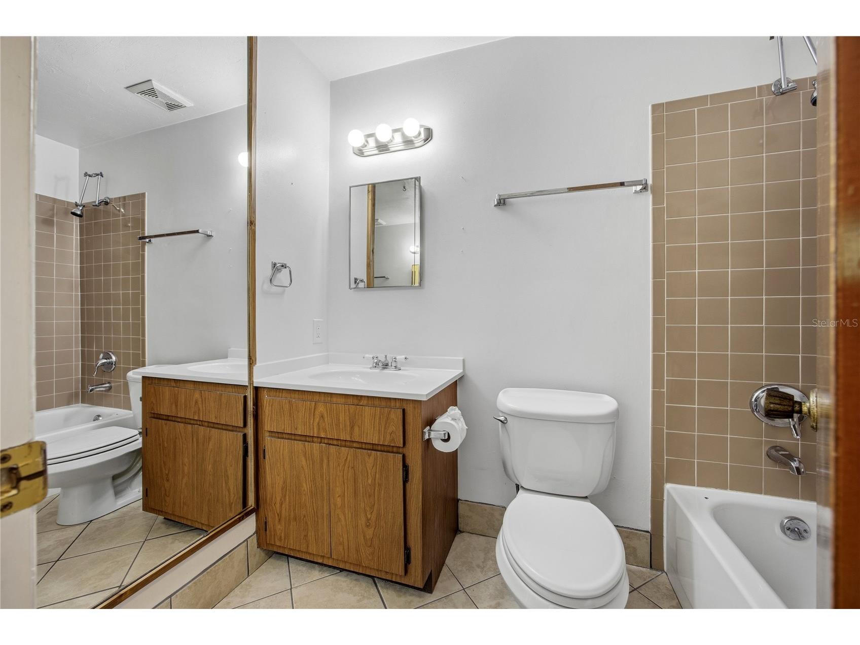 6517 NW 27th Street Gainesville FL 32653 GC540384 image17