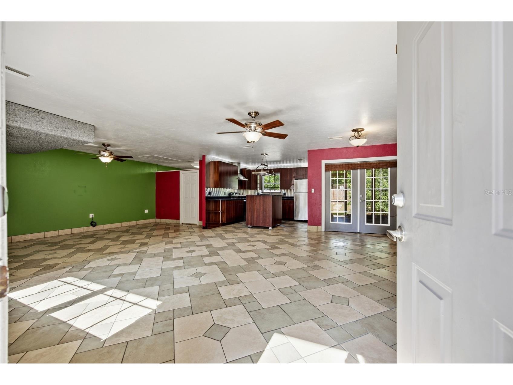 6517 NW 27th Street Gainesville FL 32653 GC540384 image5