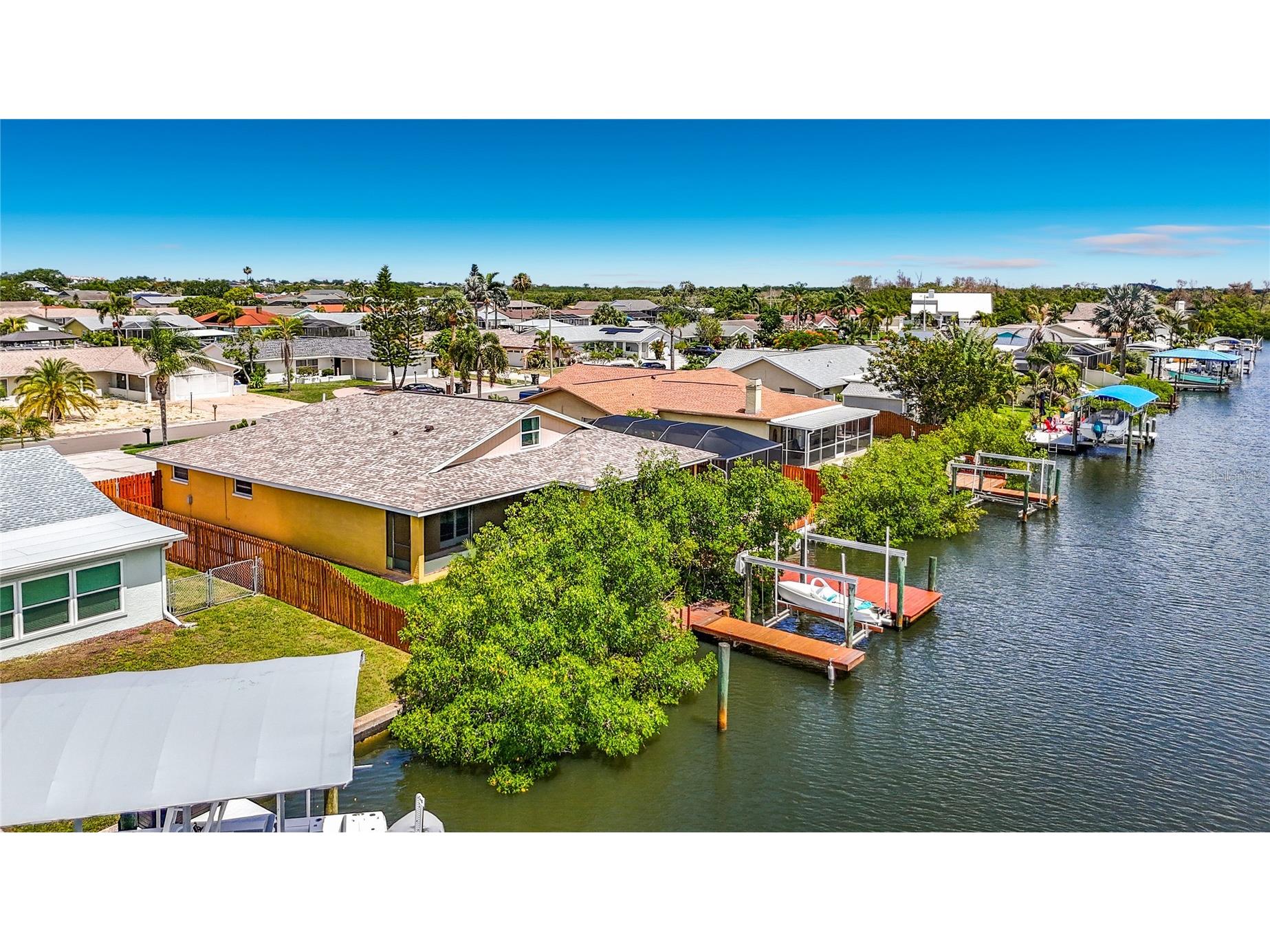 6517 Solitaire Palm Way Apollo Beach FL 33572 - TAMPA BAY L4962373 image52