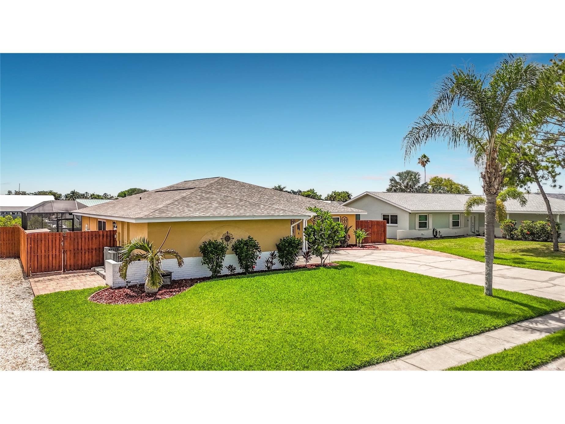 6517 Solitaire Palm Way Apollo Beach FL 33572 - TAMPA BAY L4962373 image6