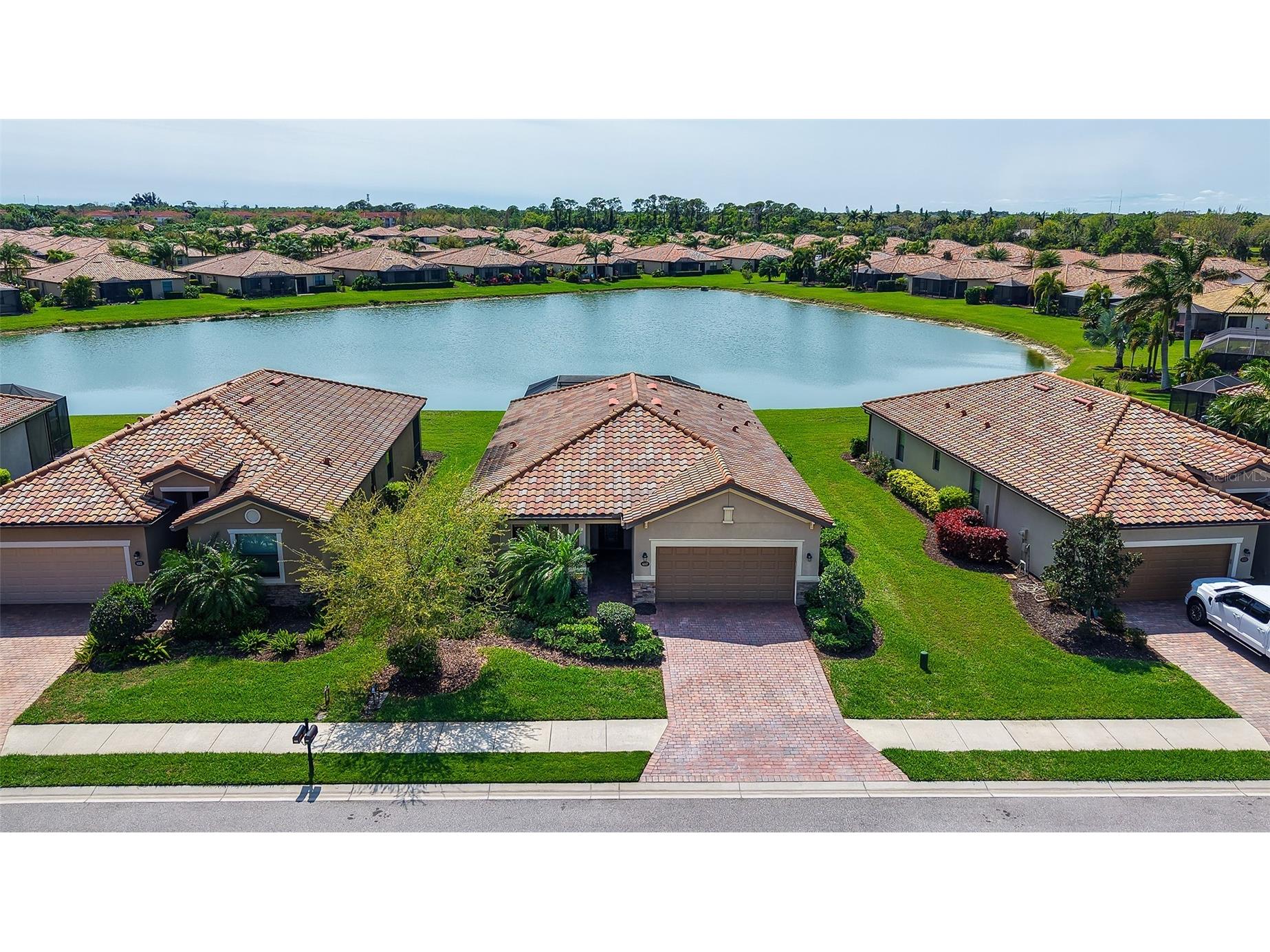 6517 Willowshire Way Bradenton FL 34212 A4685964 image1