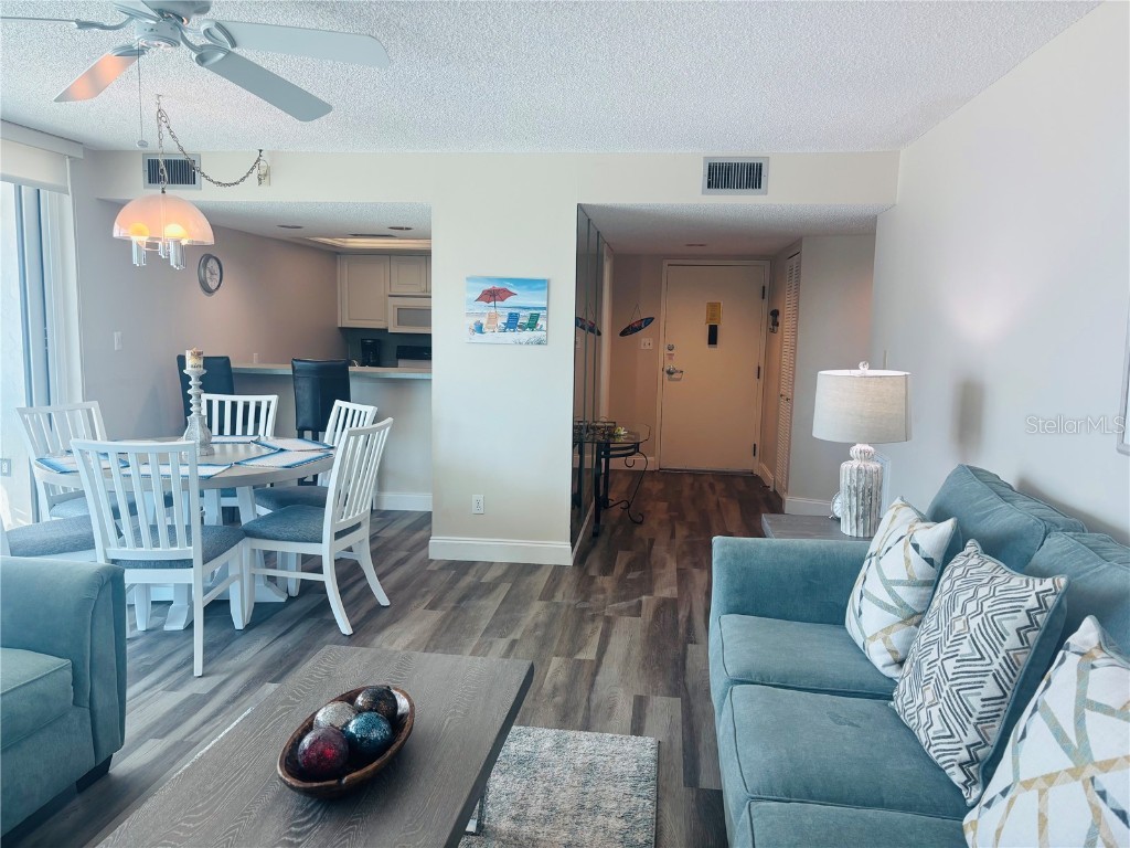 6518 Midnight Pass Road #209 Sarasota FL 34242 A4673460 image2