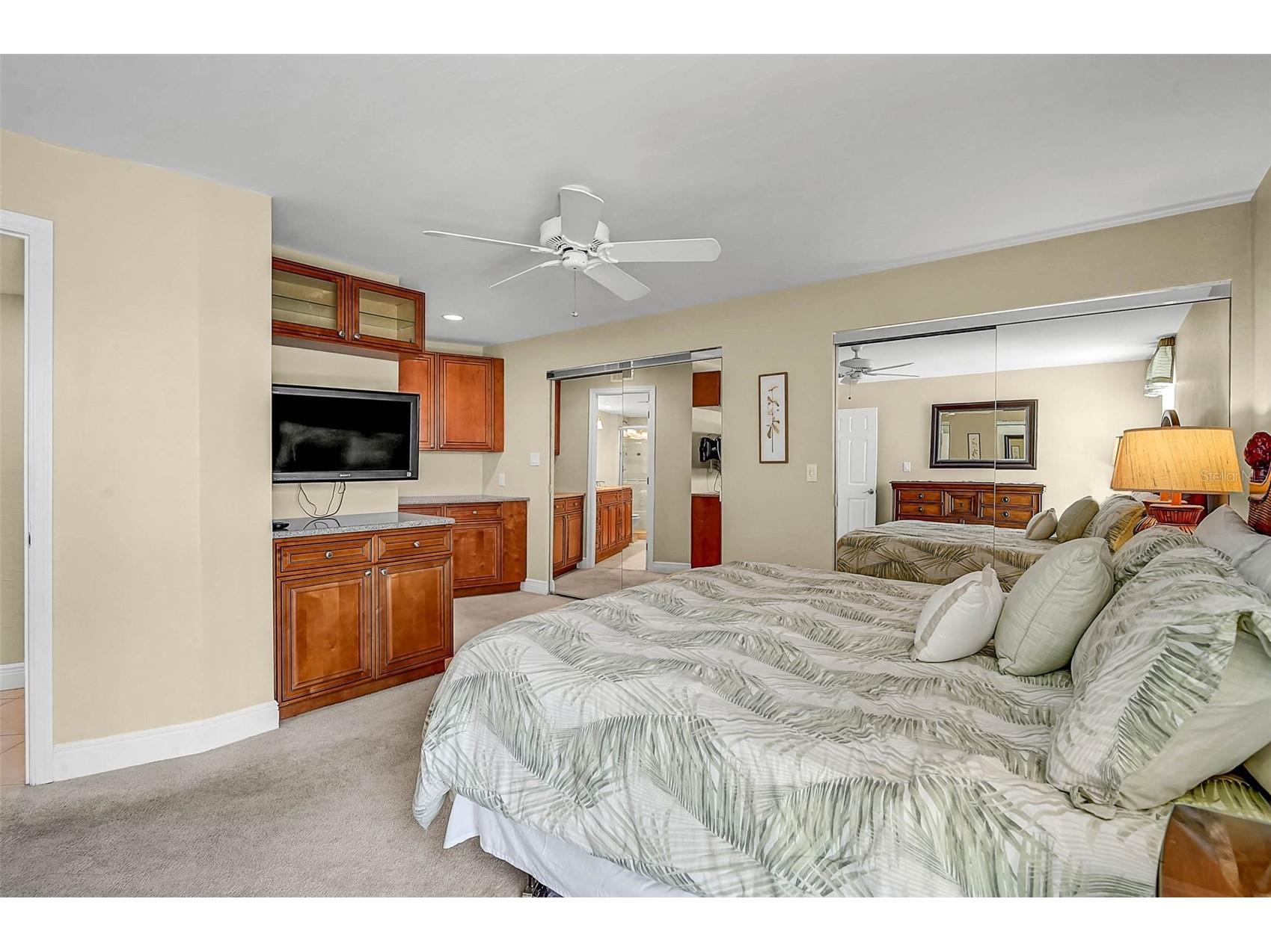 6518 Midnight Pass Road #407 Sarasota FL 34242 - GULF OF MEXICO A4676219 image19