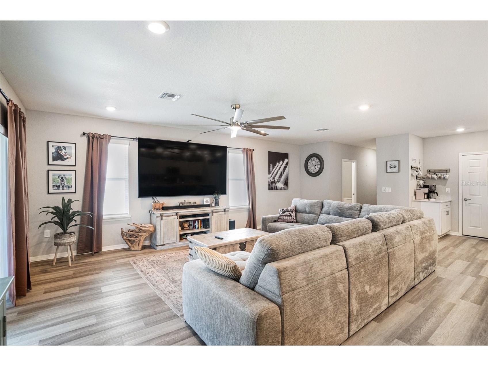6518 Pebblebrooke Drive Zephyrhills FL 33541 TB8487833 image5