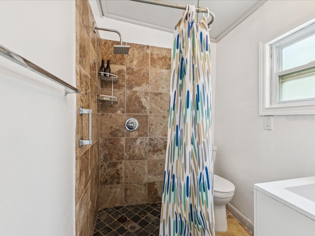 6518 S West Shore Circle Tampa FL 33616 TB8448651 image13