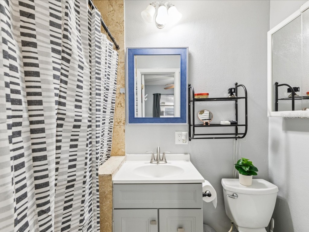 6518 S West Shore Circle Tampa FL 33616 TB8448651 image28