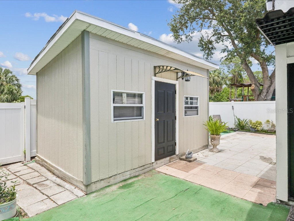 6518 S West Shore Circle Tampa FL 33616 TB8448651 image37