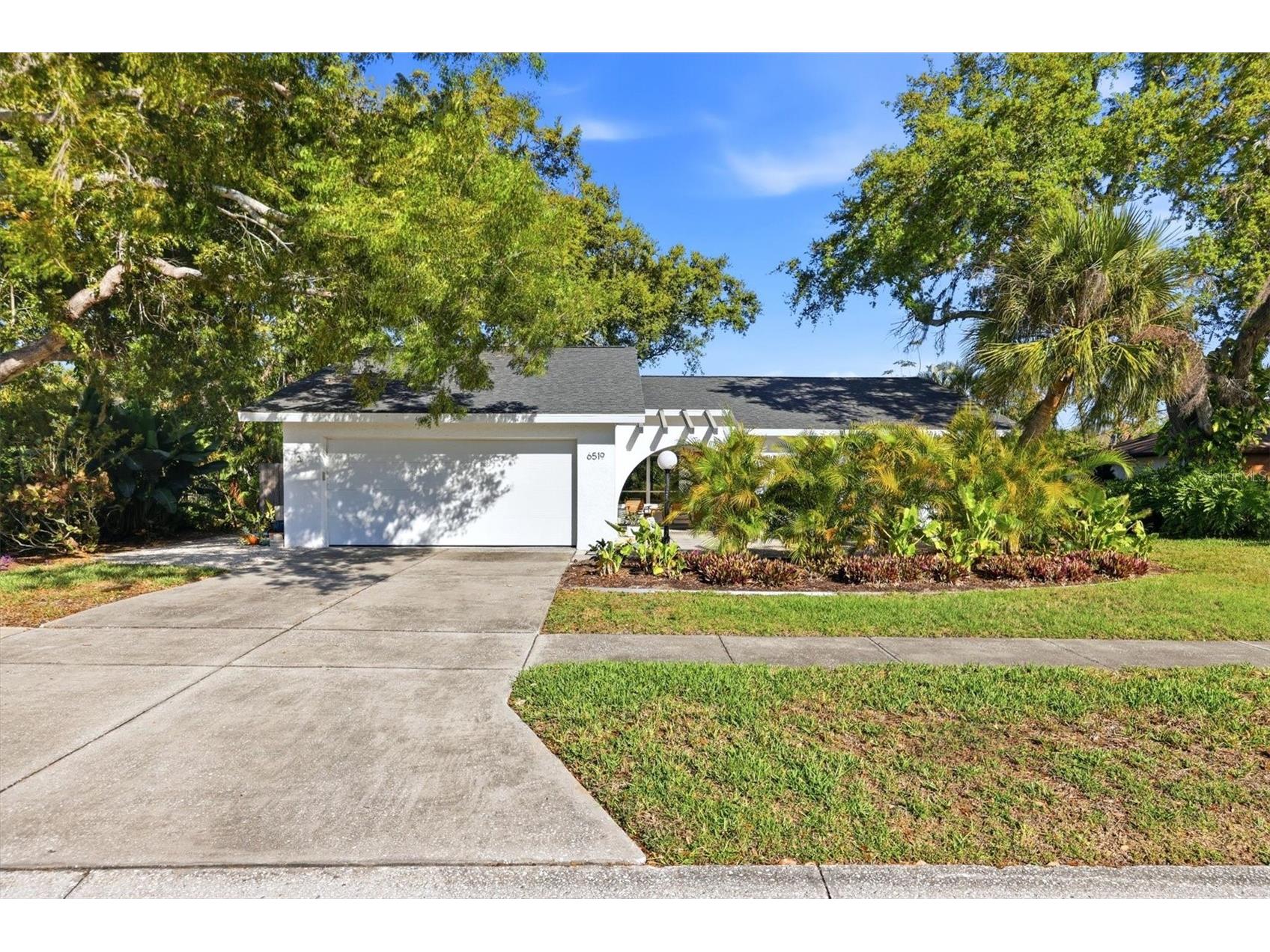 6519 Waterford Circle Sarasota FL 34238 A4687089 image1
