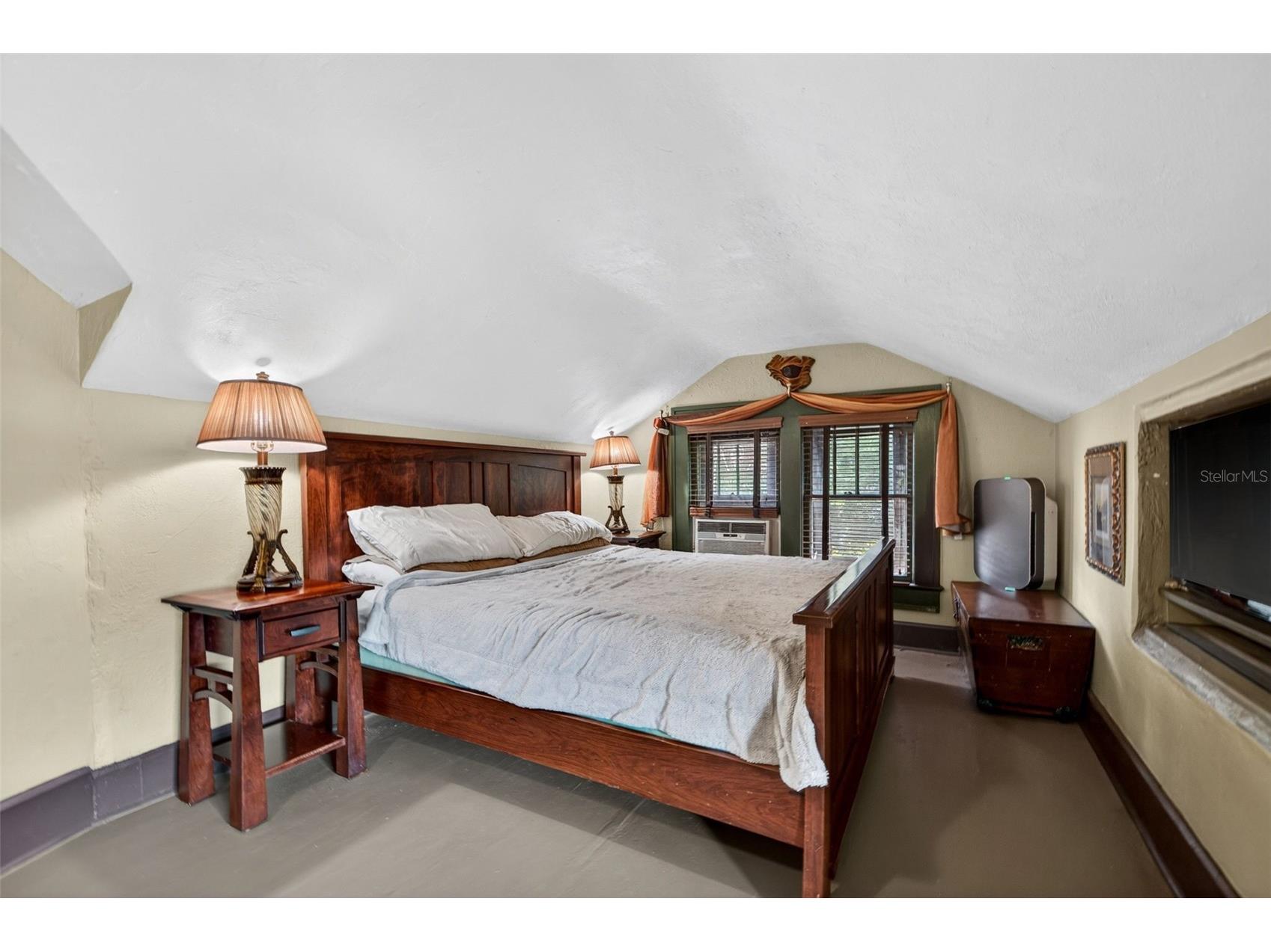 652 8th Avenue N Saint Petersburg FL 33701 TB8510345 image17
