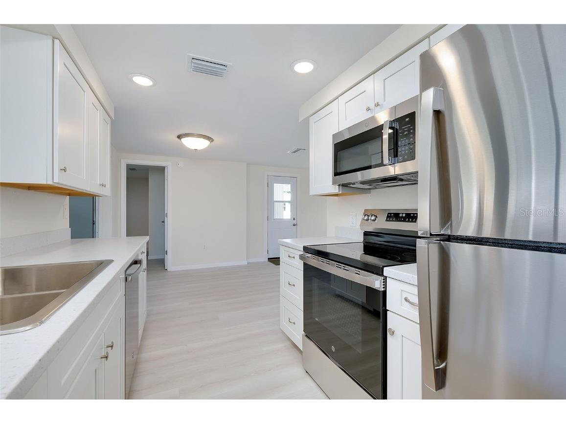 652 Circlewood Drive #T7 Venice FL 34293 N6141726 image32