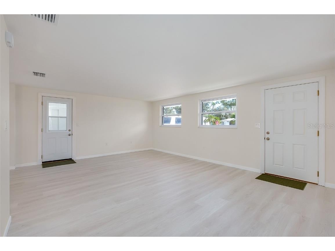 652 Circlewood Drive #T7 Venice FL 34293 N6141726 image4