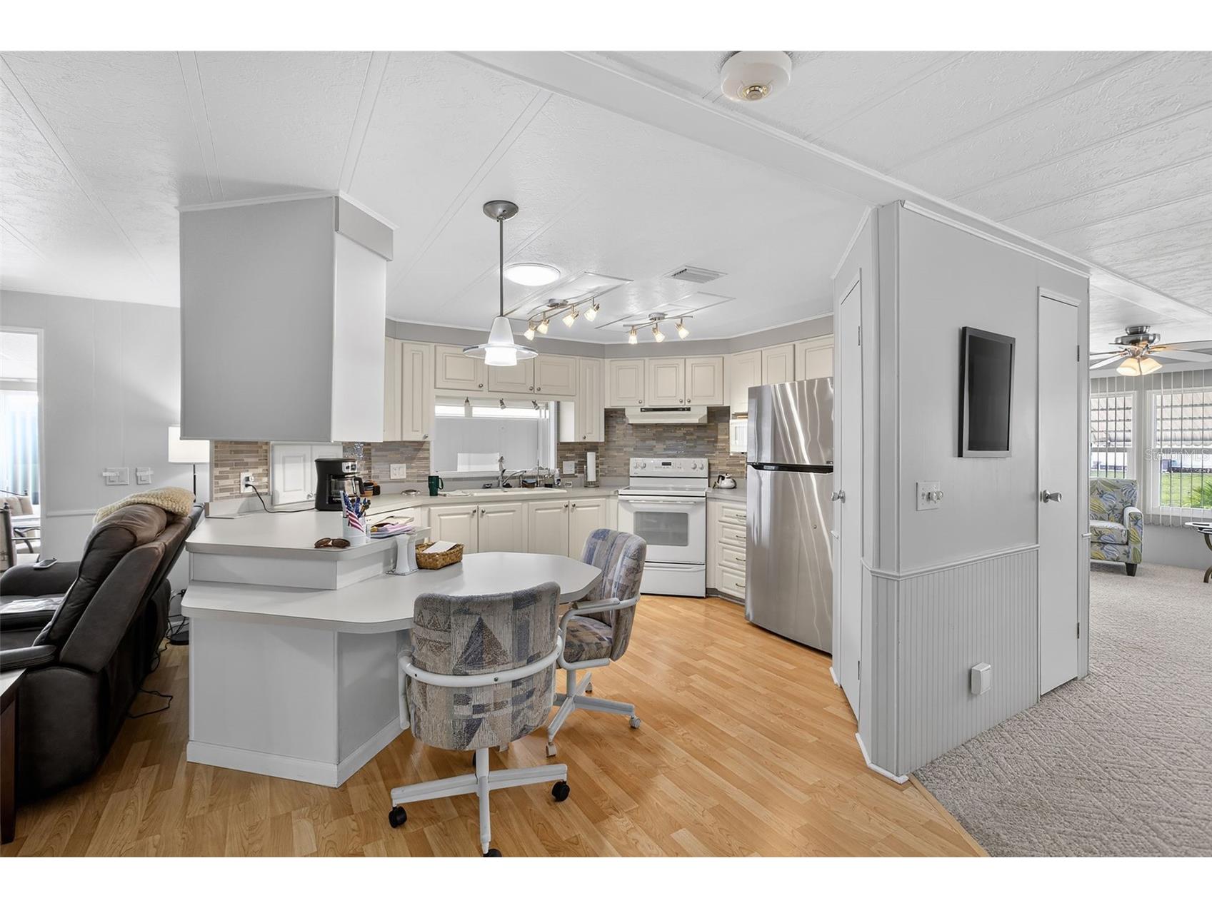 652 La Sala North Port FL 34287 TB8482464 image6