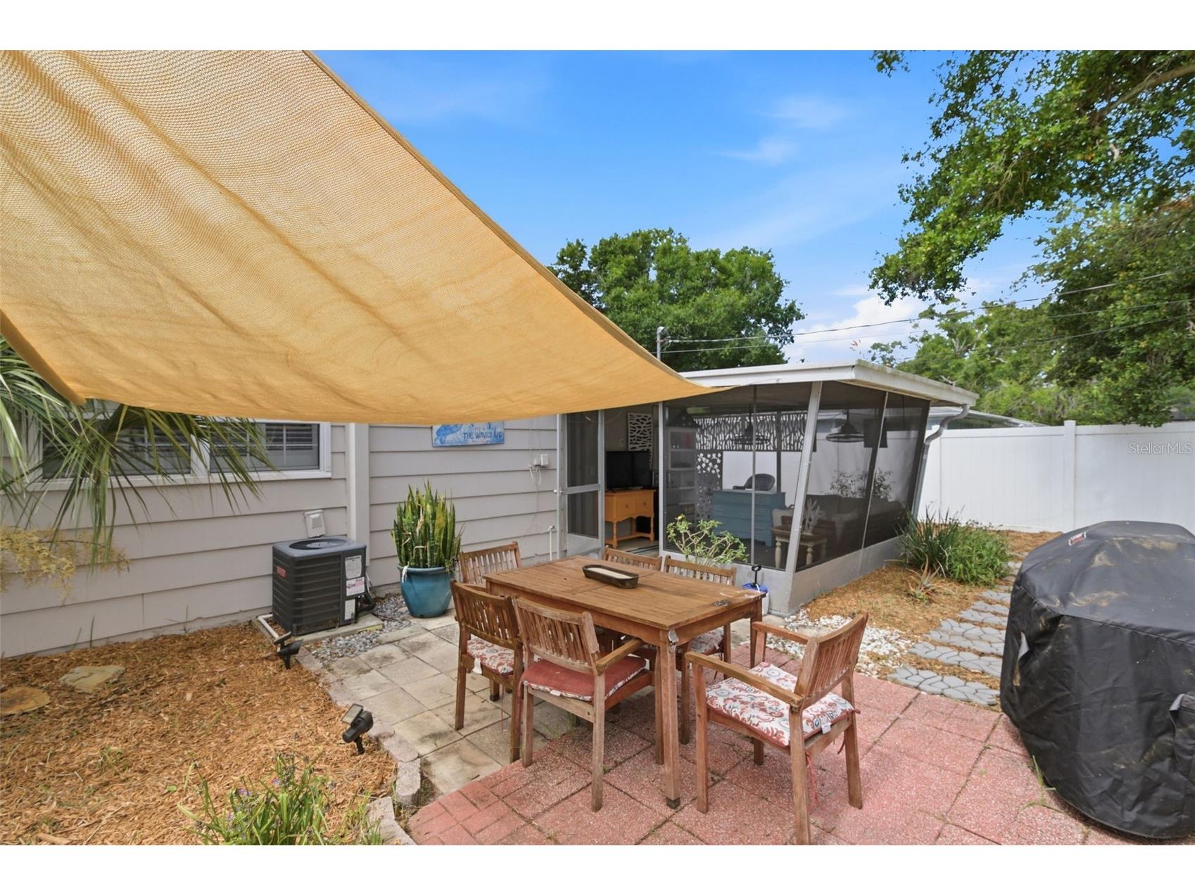 652 Lexington Street Dunedin FL 34698 TB8518115 image29