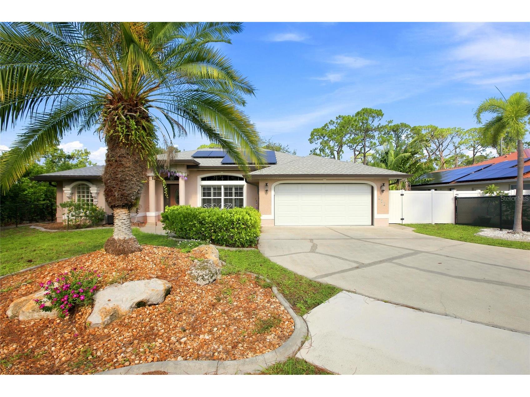 652 N Elm Street Englewood FL 34223 C7528410 image1