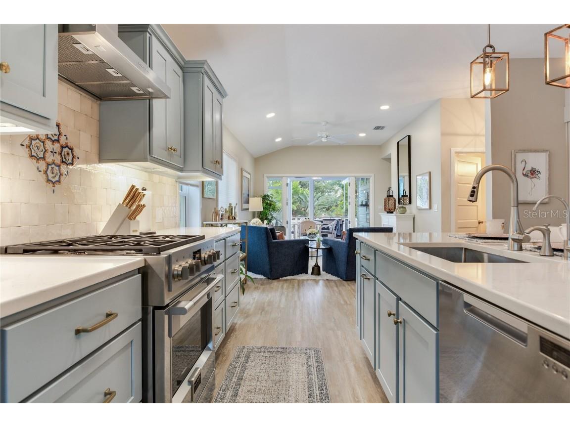 652 Ohio Place Sarasota FL 34236 TB8446288 image13