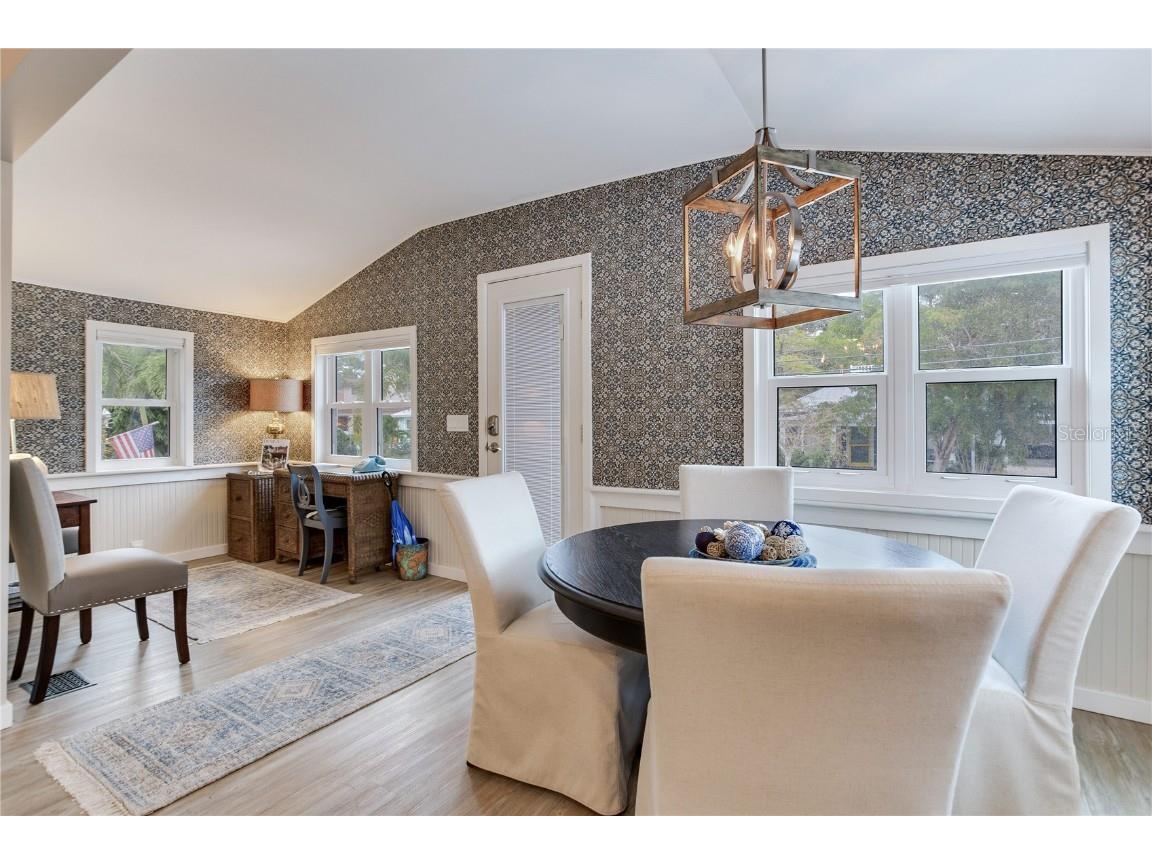 652 Ohio Place Sarasota FL 34236 TB8446288 image9