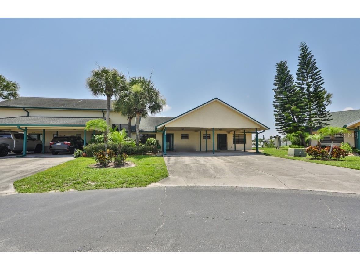 652 Yardarm Drive #26 Apollo Beach FL 33572 T3403102 image1