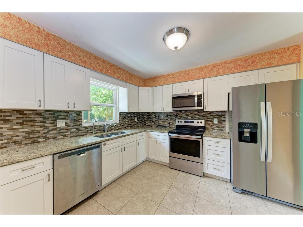 6520 3rd Avenue NE Bradenton FL 34208 A4666849 image10