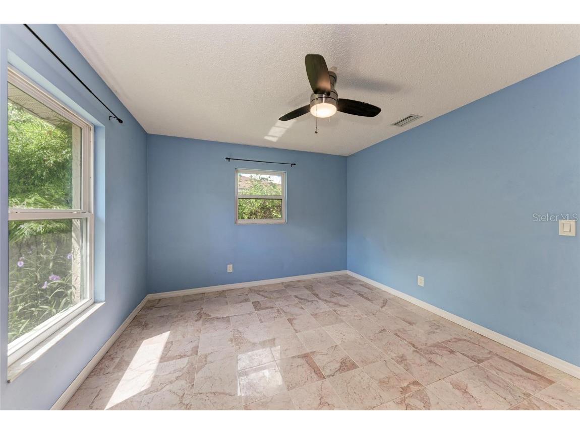 6520 3rd Avenue NE Bradenton FL 34208 A4666849 image16