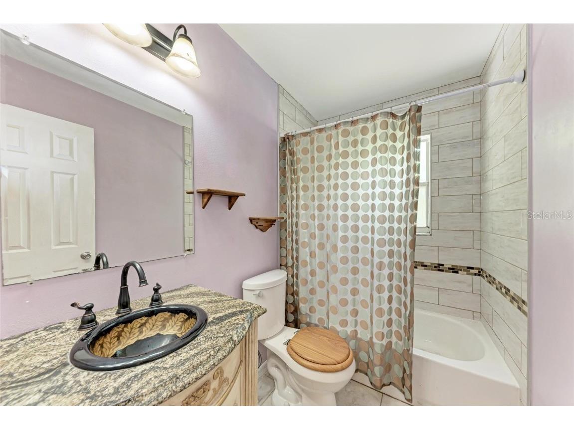 6520 3rd Avenue NE Bradenton FL 34208 A4666849 image22