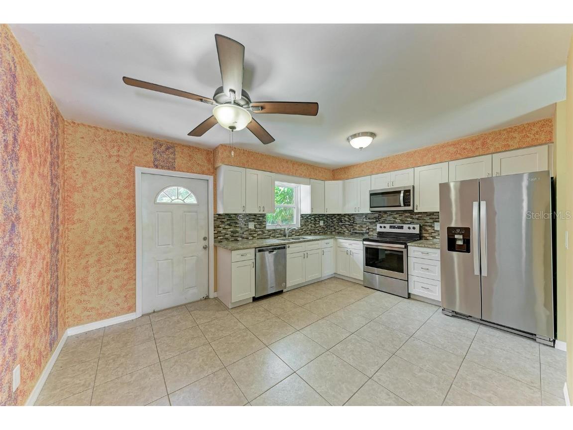 6520 3rd Avenue NE Bradenton FL 34208 A4666849 image9