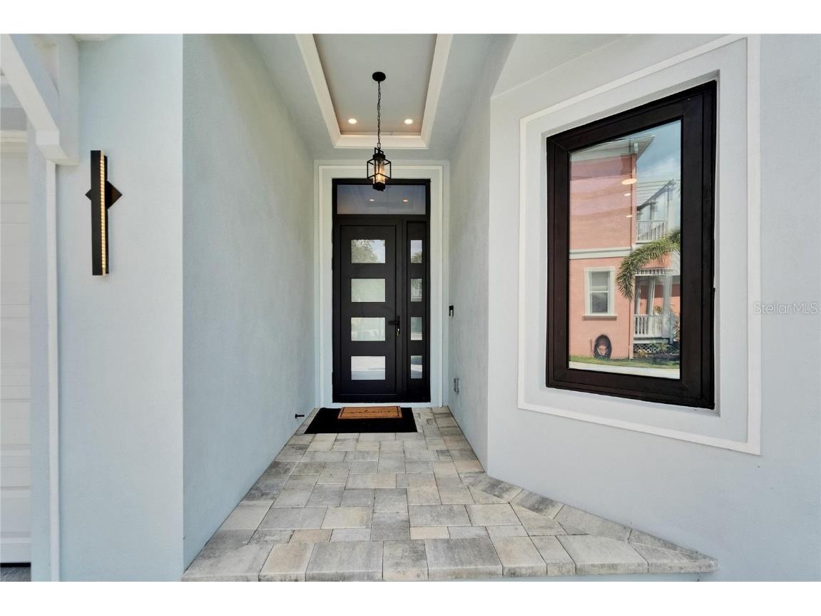 6520 Simone Shores Circle Apollo Beach FL 33572 - ST CREUX CANAL TB8391408 image10