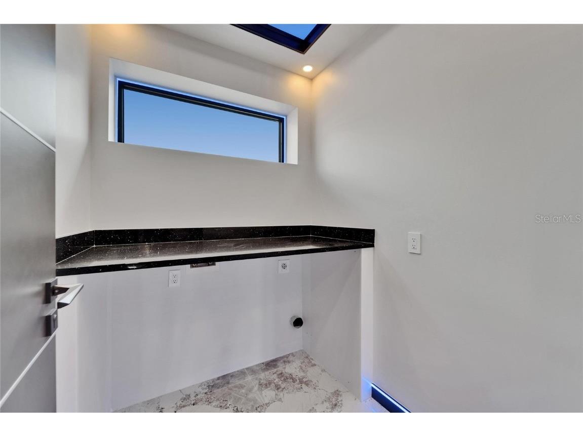 6520 Simone Shores Circle Apollo Beach FL 33572 - ST CREUX CANAL TB8391408 image20