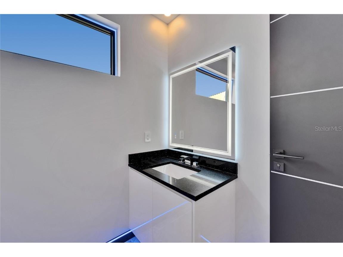 6520 Simone Shores Circle Apollo Beach FL 33572 - ST CREUX CANAL TB8391408 image25