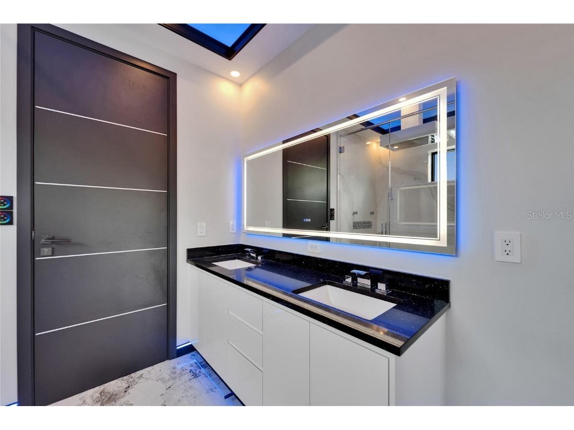 6520 Simone Shores Circle Apollo Beach FL 33572 - ST CREUX CANAL TB8391408 image31