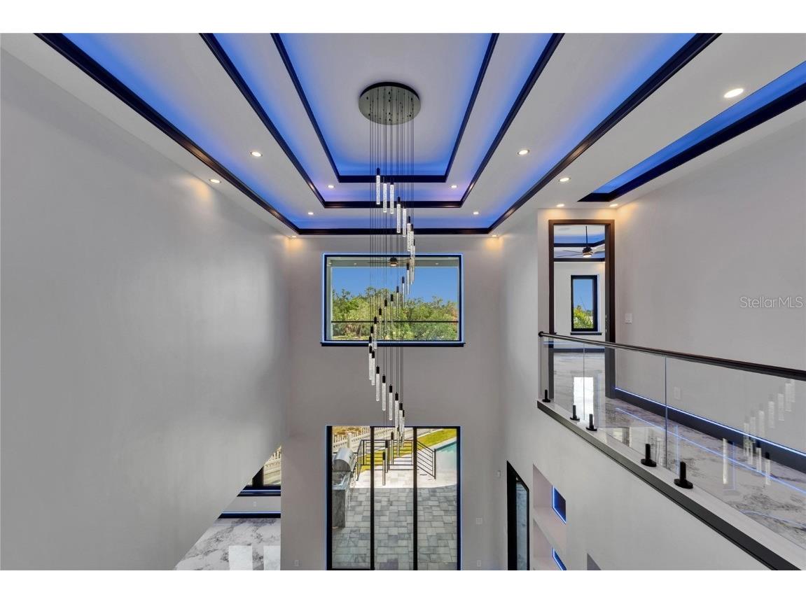 6520 Simone Shores Circle Apollo Beach FL 33572 - ST CREUX CANAL TB8391408 image4