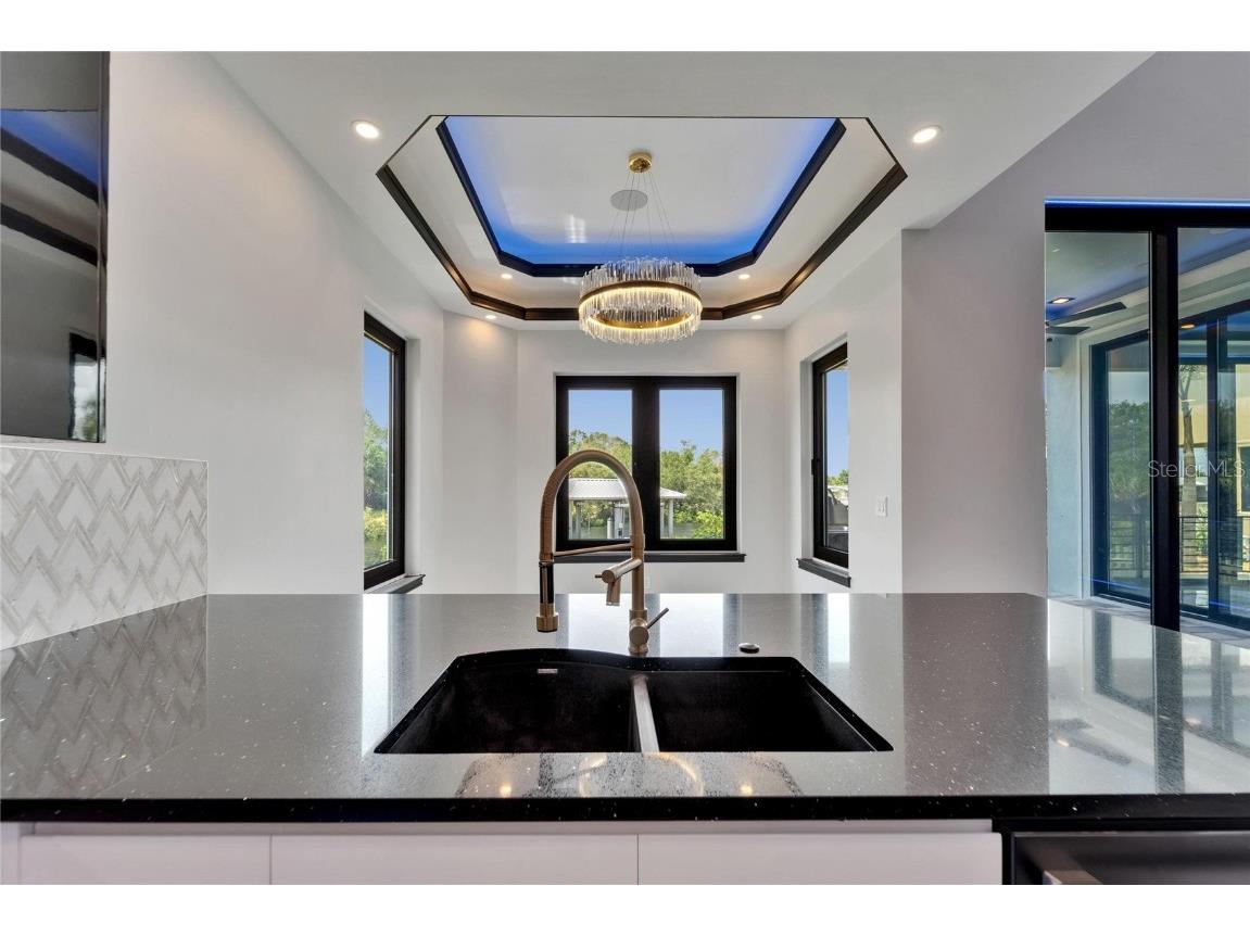 6520 Simone Shores Circle Apollo Beach FL 33572 - ST CREUX CANAL TB8391408 image54