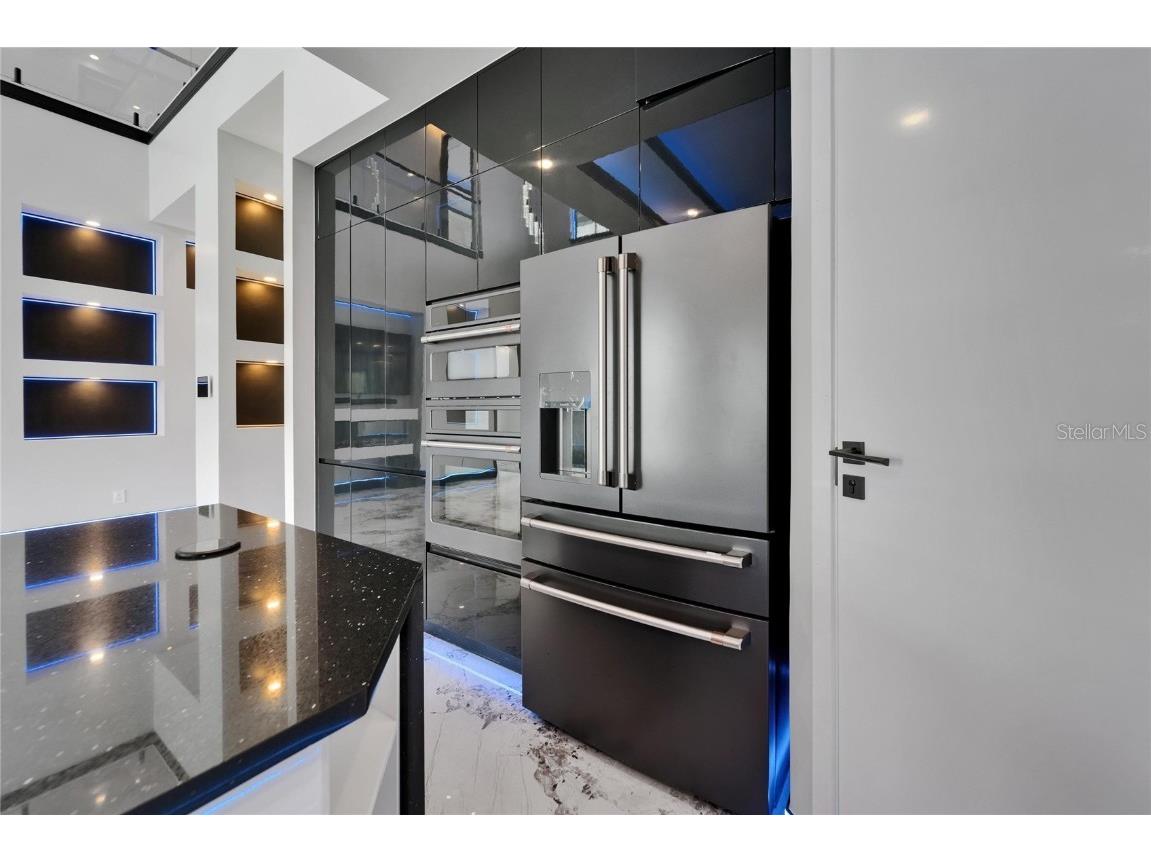 6520 Simone Shores Circle Apollo Beach FL 33572 - ST CREUX CANAL TB8391408 image60