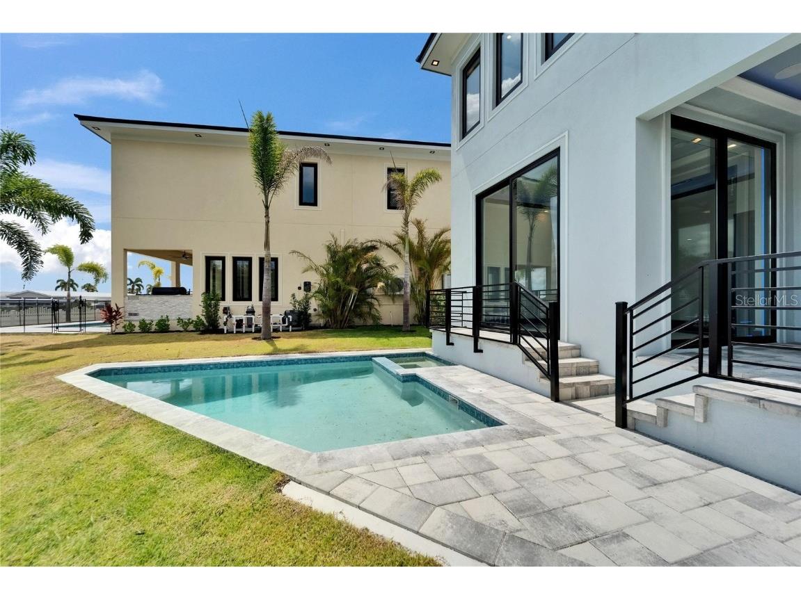 6520 Simone Shores Circle Apollo Beach FL 33572 - ST CREUX CANAL TB8391408 image70