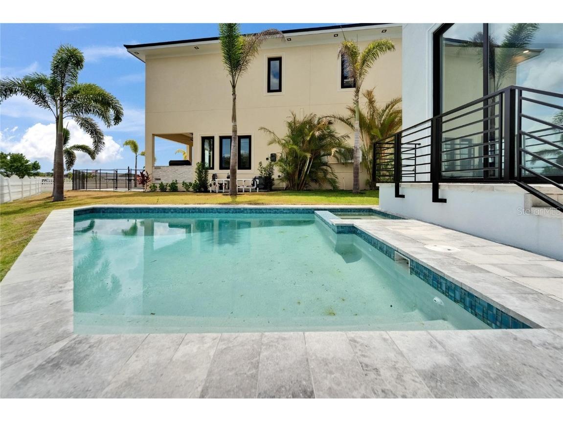 6520 Simone Shores Circle Apollo Beach FL 33572 - ST CREUX CANAL TB8391408 image74