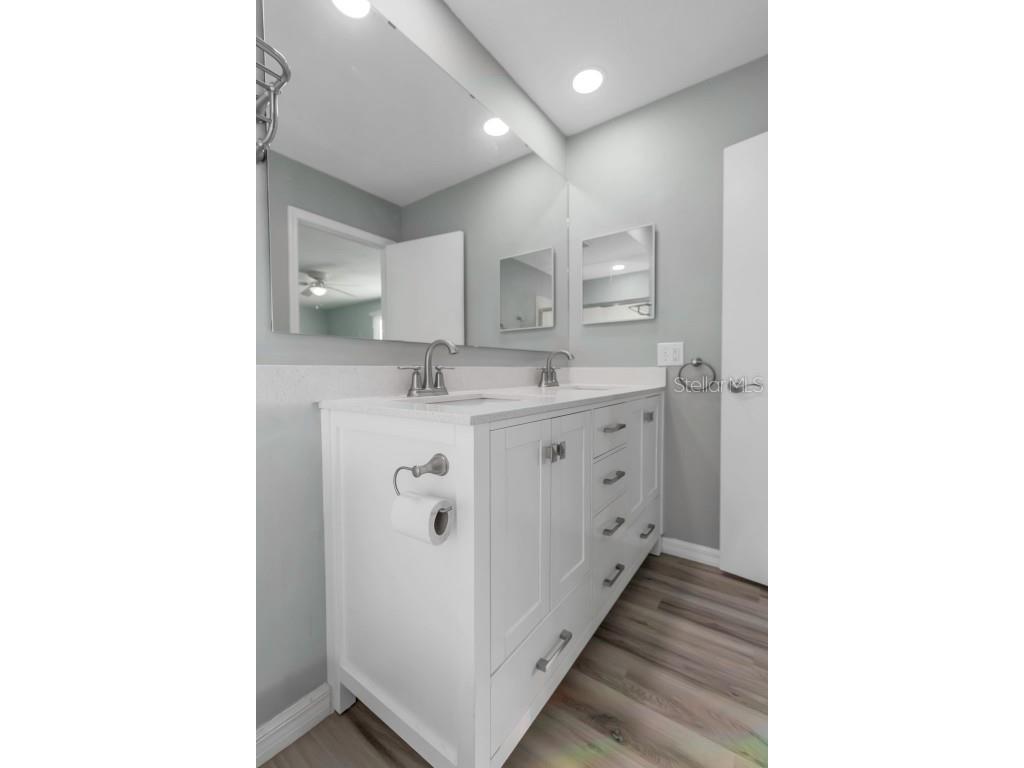 6520 Thicket Trail New Port Richey FL 34653 W7880475 image32