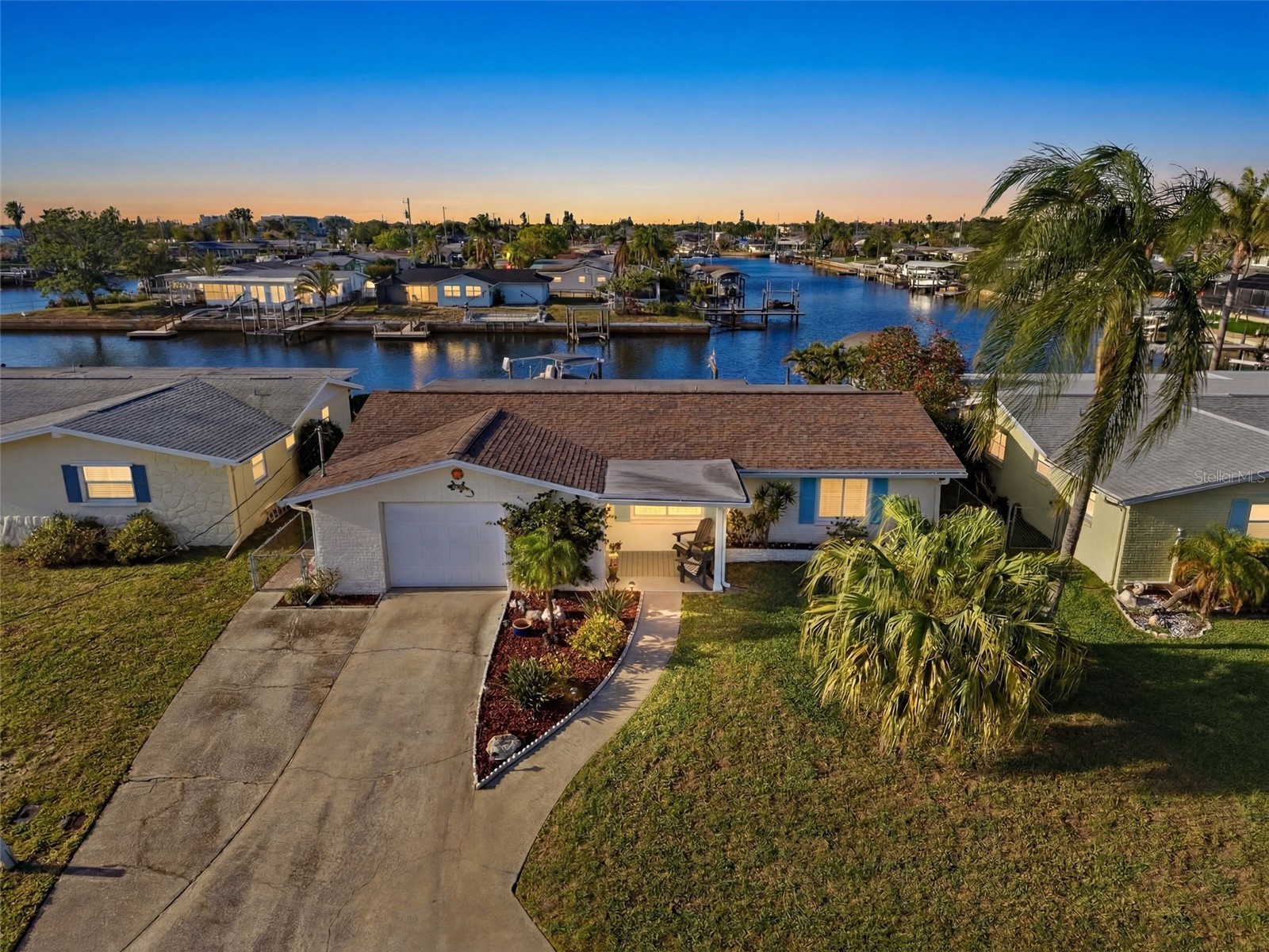 6521 Leeside Isle Hudson FL 34667 - STAKE CREEK TO GULF OF MEXICO W7884500 image1