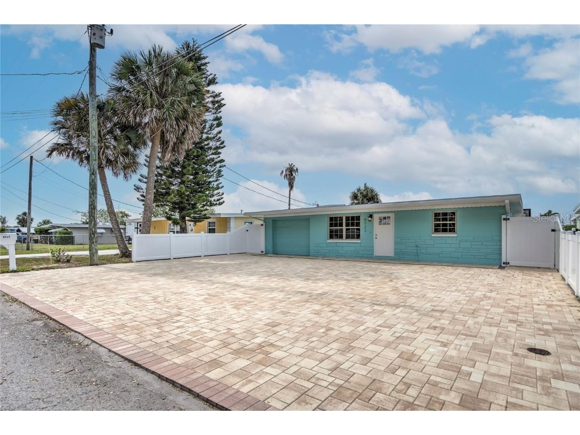 6522 Boatyard Drive Hudson FL 34667 W7855282 image1